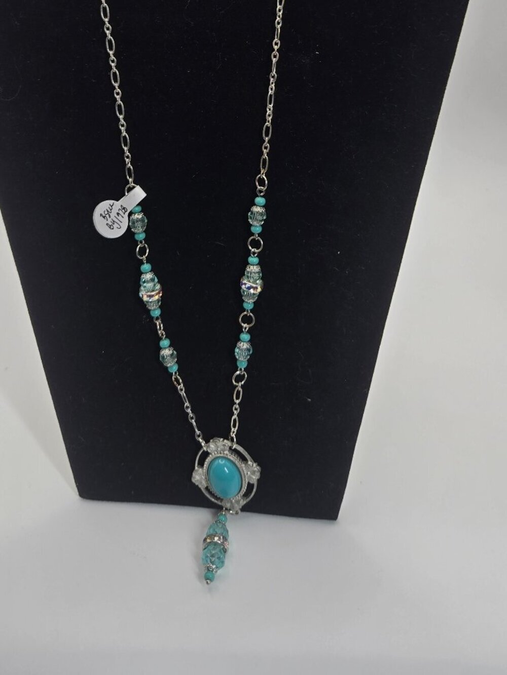 B'Sue 1928 Turquoise Necklace & earring Set Silver Tone Chain Beaded Glass